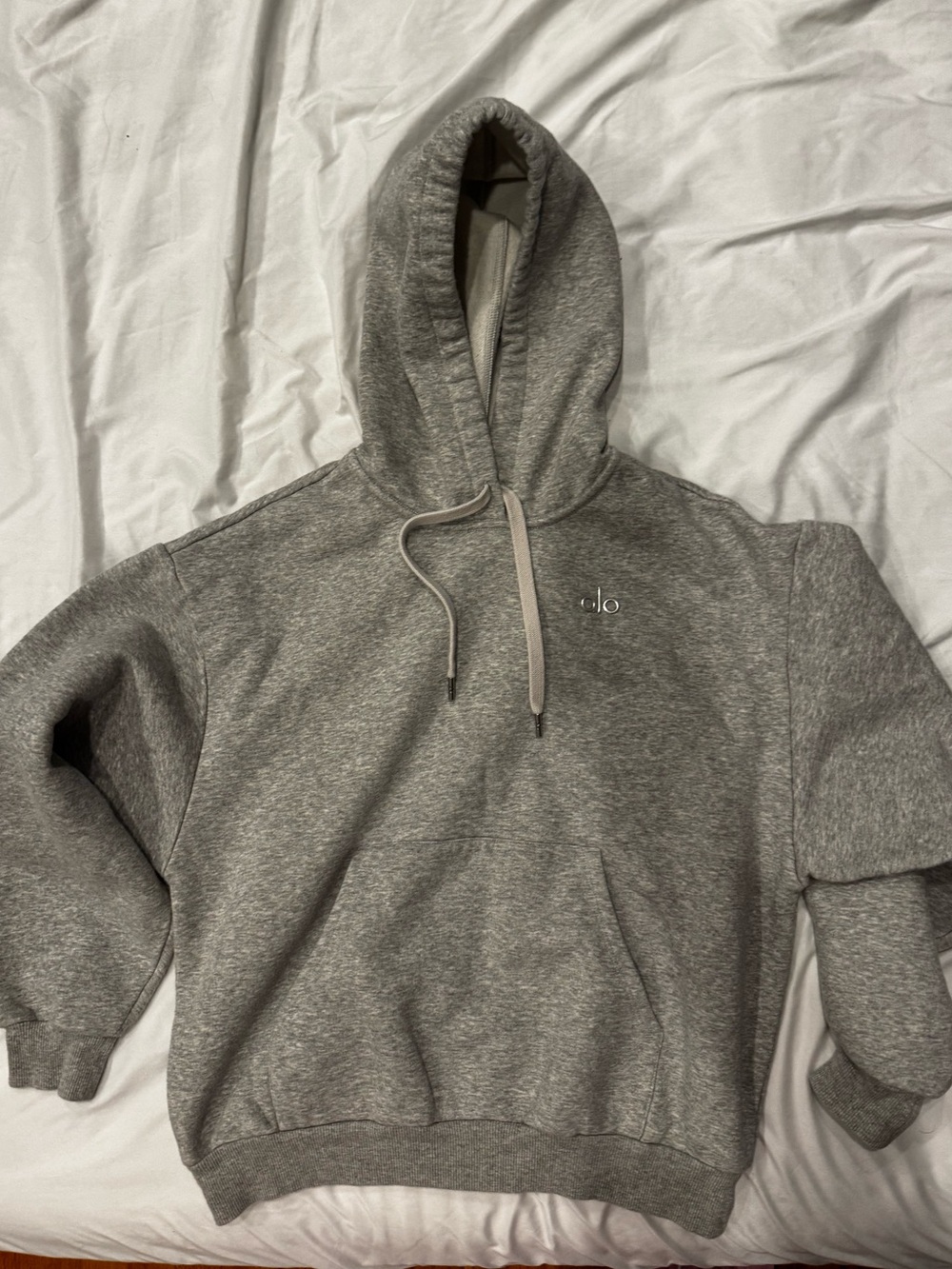 ALO Yoga Accolade Hoodie Heather Light Gray Hooded Pullover